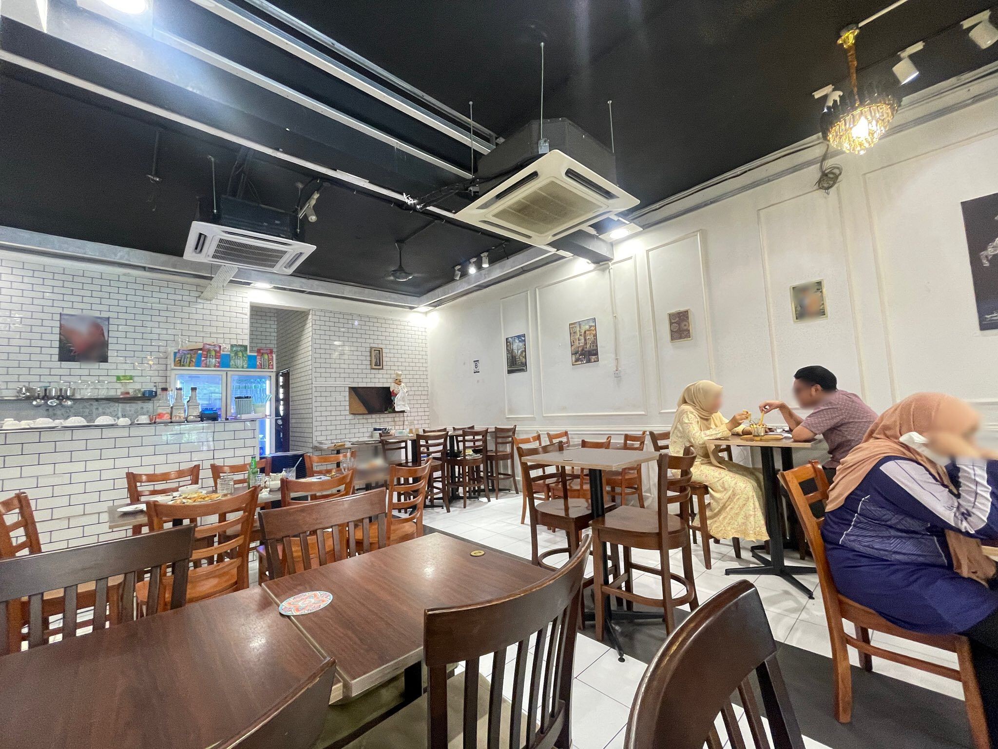 Restaurant for Sale @ Seri Kembangan