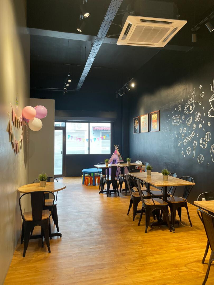 Depan Help University Subang Bestari Cafe utk Dijual