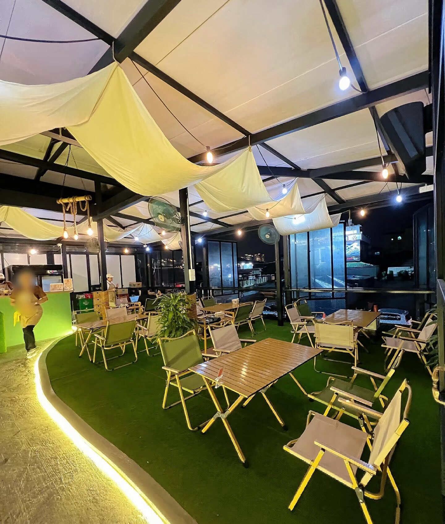 Serdang Café Asset Lease – Huge Space, Big Opportunity!