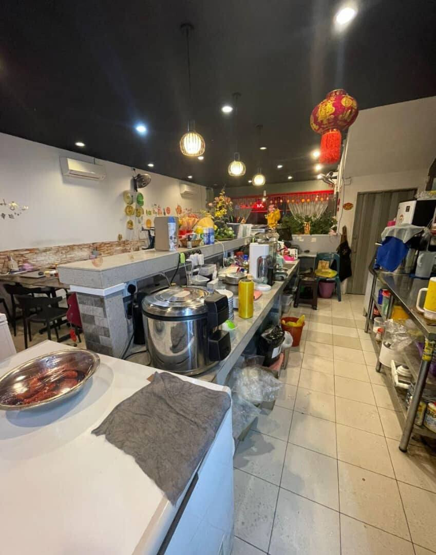 【店面出顶出售】Ipoh · Taman Chateau 成熟商业区