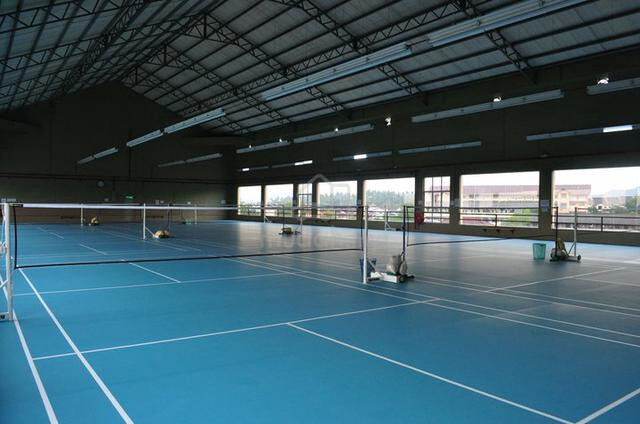  Indoor Sports Centre (Badminton / Pickleball Courts) For Sale