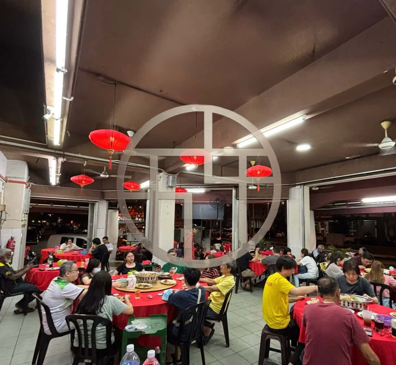 FOR SALE: Corner Lot Restaurant  (Subang USJ)