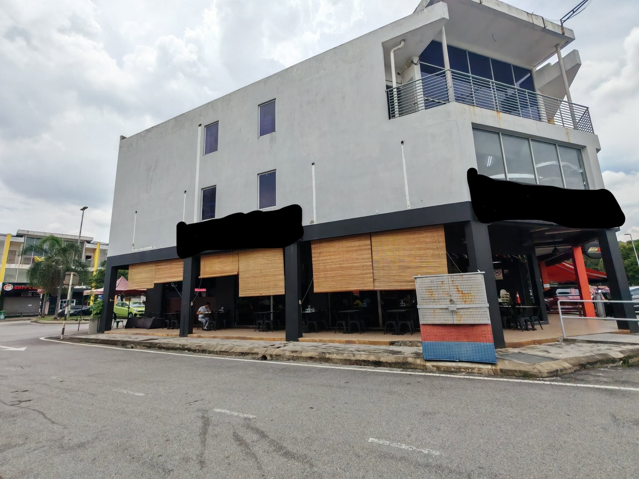 KEDAI MAKAN CORNER LOT UNTUK DIJUAL – SHAH ALAM SEKSYEN 20