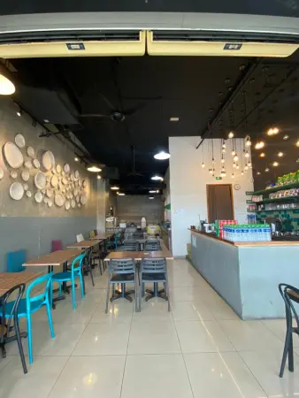 Cafe Business in Shopping Mall for Sale