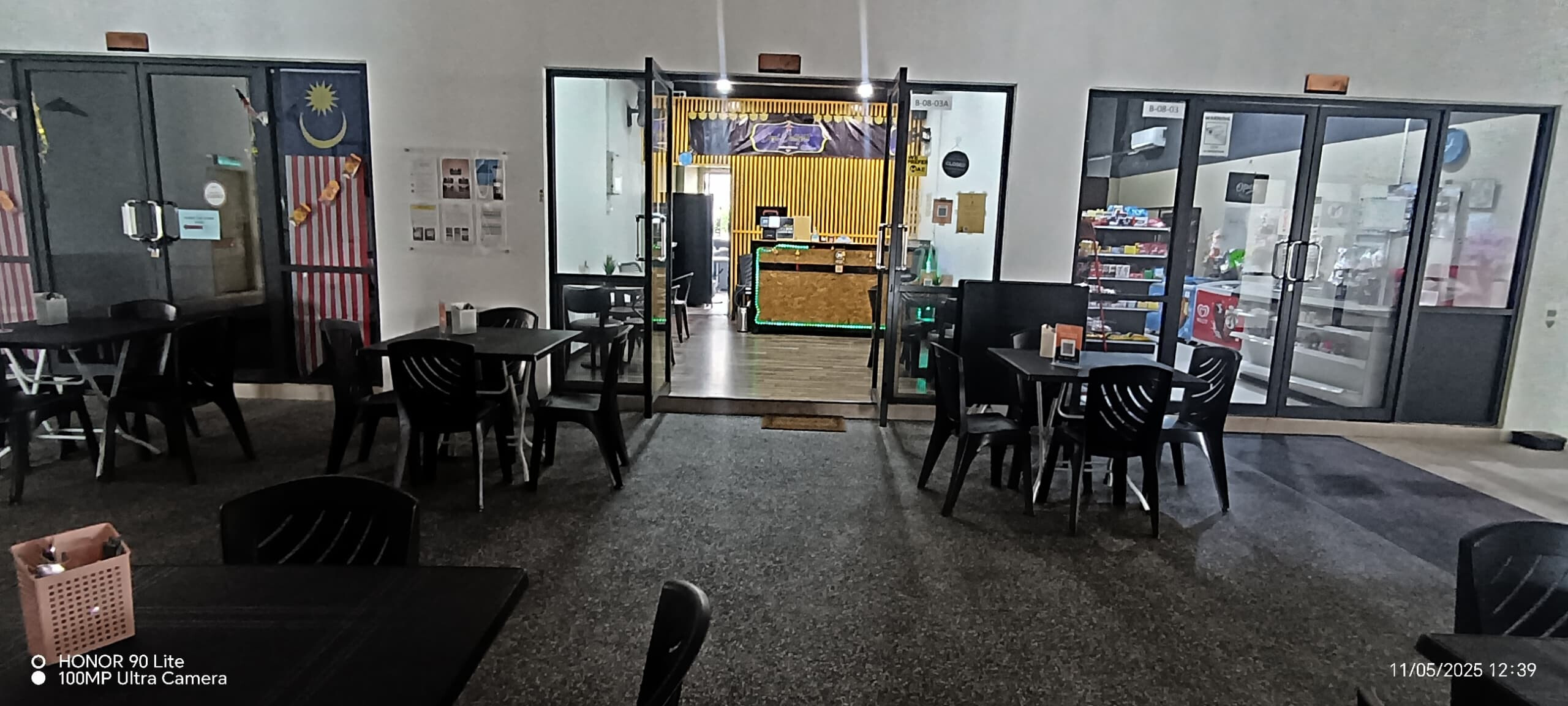 Profit Cafe For sale