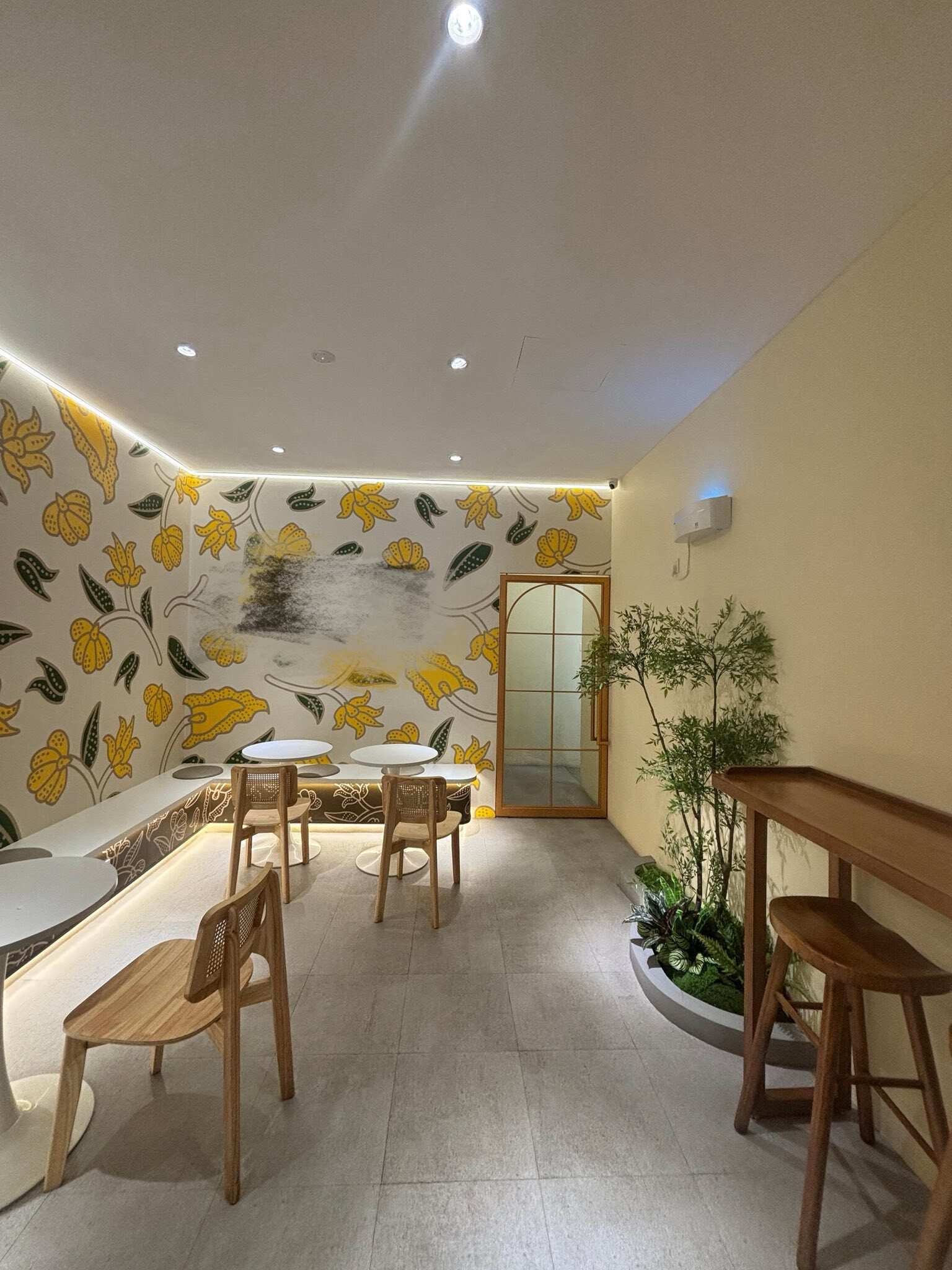 Kepong Famous Tea Outlet / Café Business