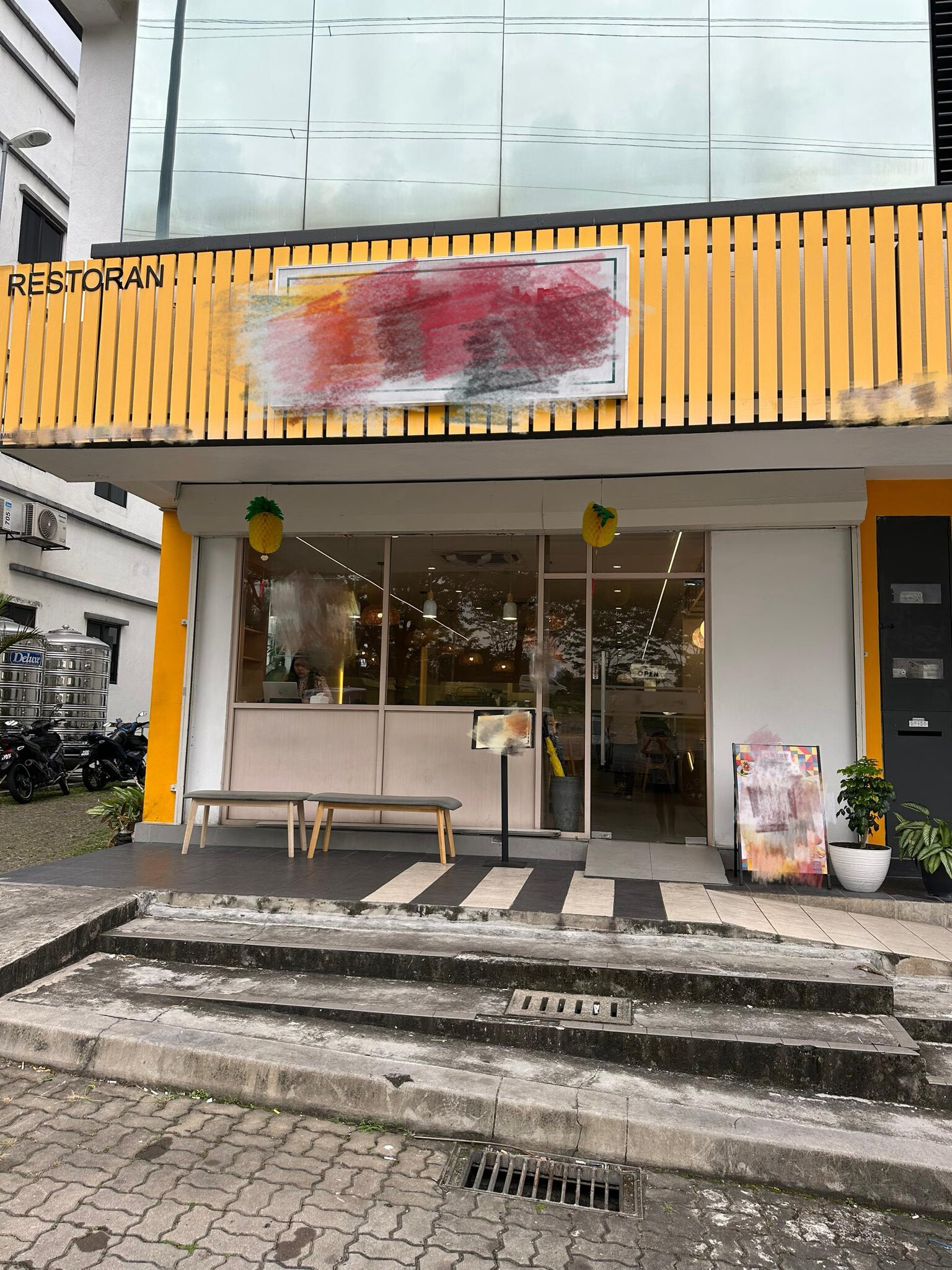 出顶 – Olive Hill 黄金转角单位