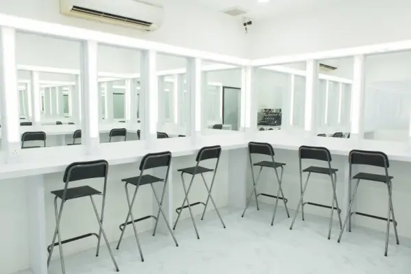 美业学院 / 美容院 [无需出顶费] – Bandar Puteri Puchong